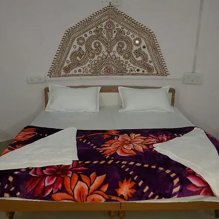 Hiriz Gorewali Bhuj