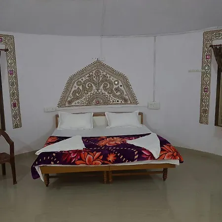 Resort Hiriz Gorewali 3*